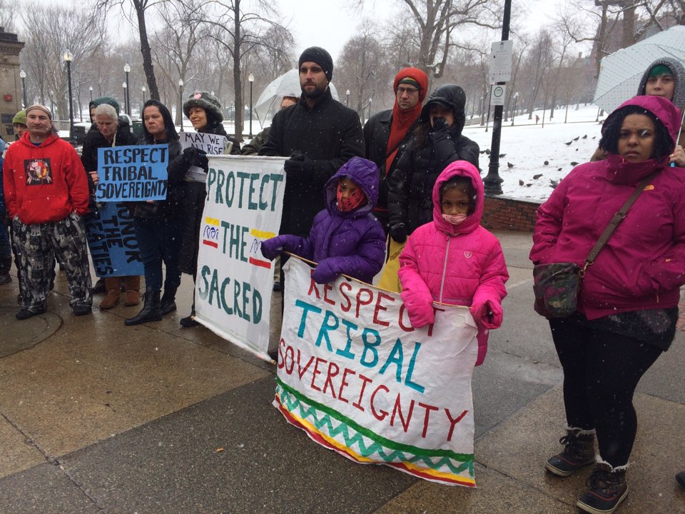 NODAPL protest draws local Native Americans to Boston Common
